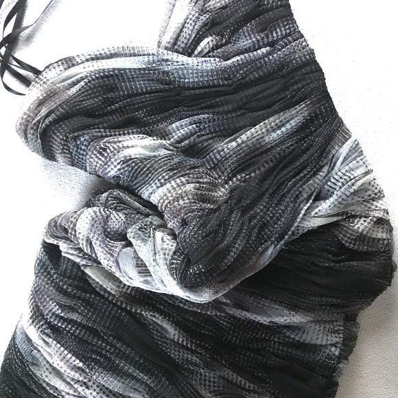 Strapless BCBG party dress - Picture 11 of 13